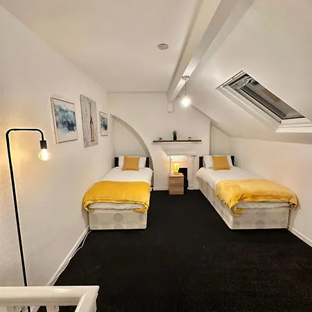 Sea Forth Cosy Crib 7 - Nightsoffer לידס